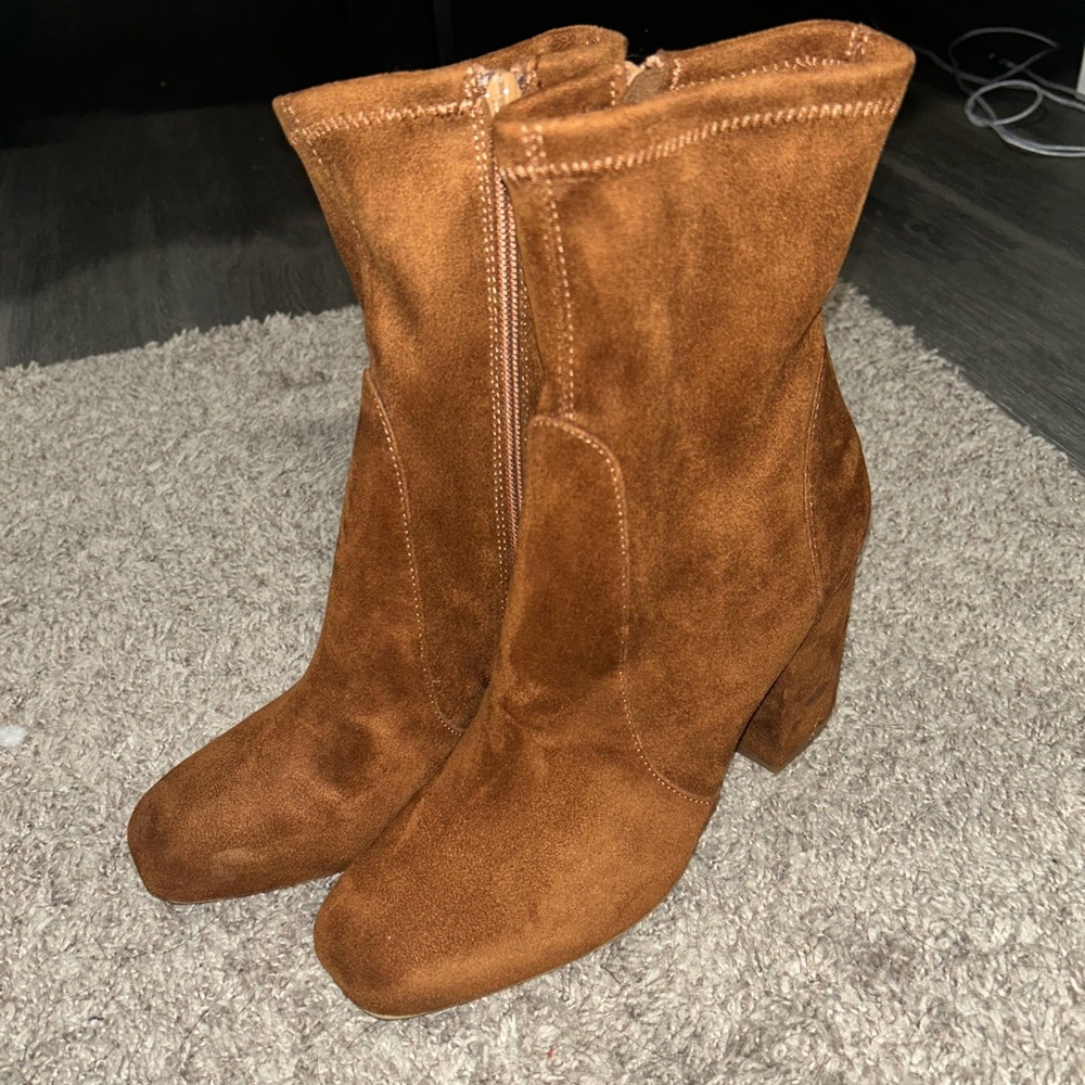 Steve Madden Light Brown Booties - Picture 2 of 4